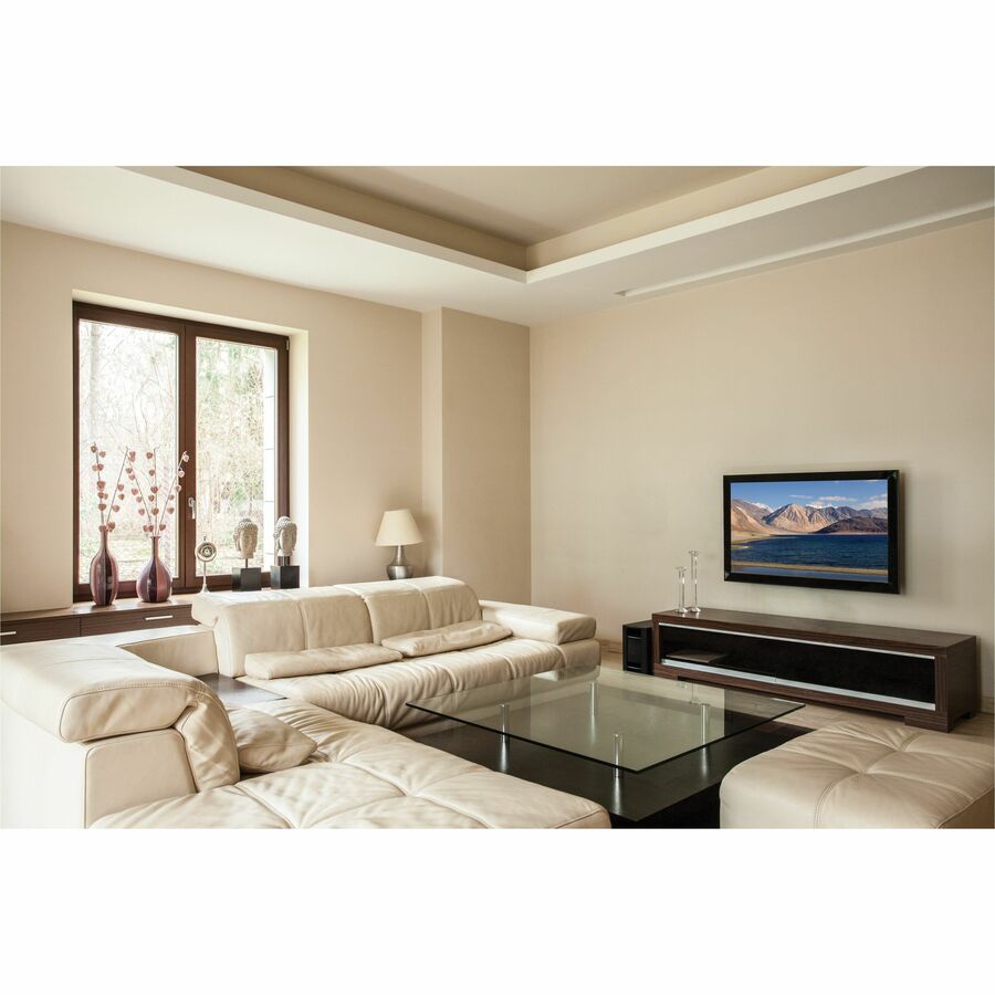 Life-Style Image for Peerless-AV® SmartMount® Universal Flat Wall Mount for 32" to 50" Displays