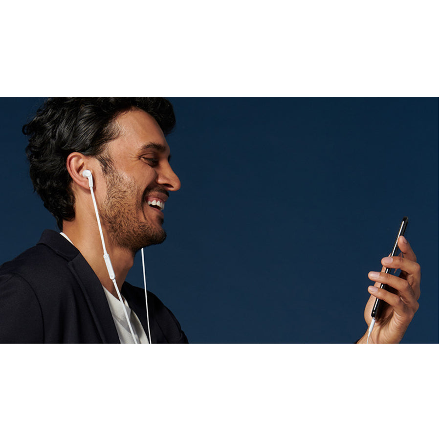 Life-Style Image for Belkin SoundForm Wired Earbuds with USB-C Connector