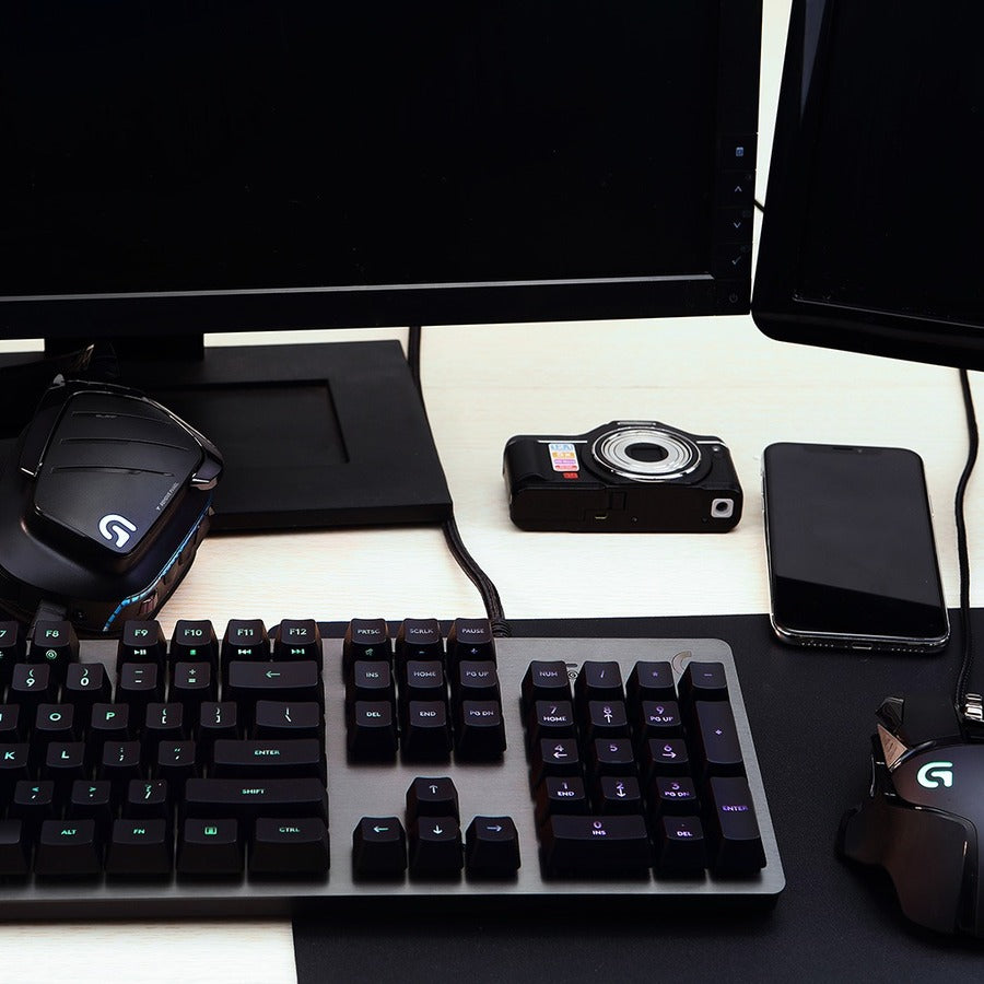 Life-Style Image for Logitech G512 CARBON LIGHTSYNC RGB Mechanical Gaming Keyboard with GX Brown switches and USB passthrough (Tactile)