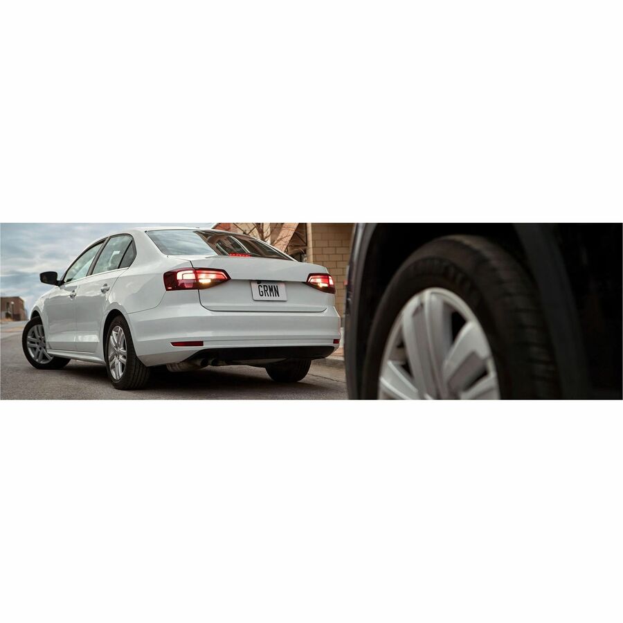 Alternate-Image5 Image for Garmin Wireless Backup Camera with License Plate Mount