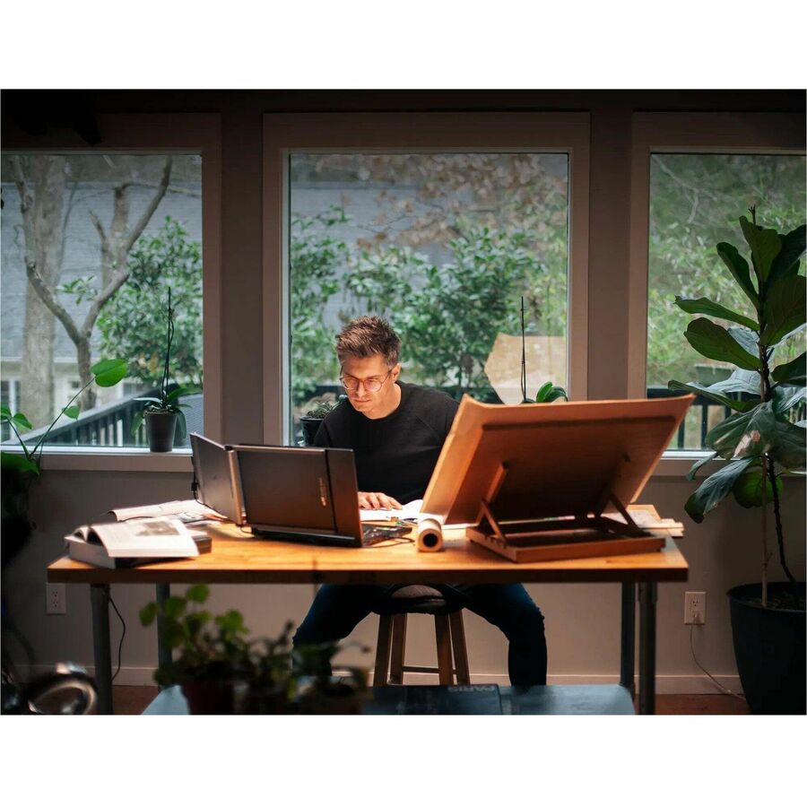 Life-Style Image for Mobile Pixels Duex Max DS 14" Class LCD Monitor - Black