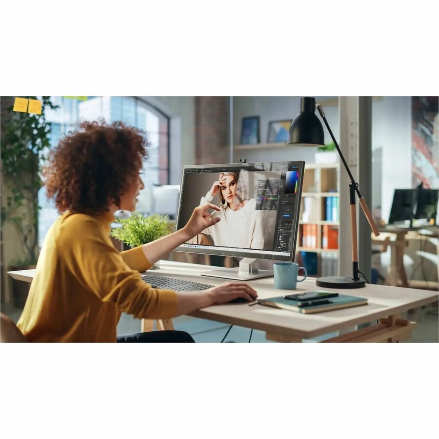 Life-Style Image for Alogic Clarity Fold Stand