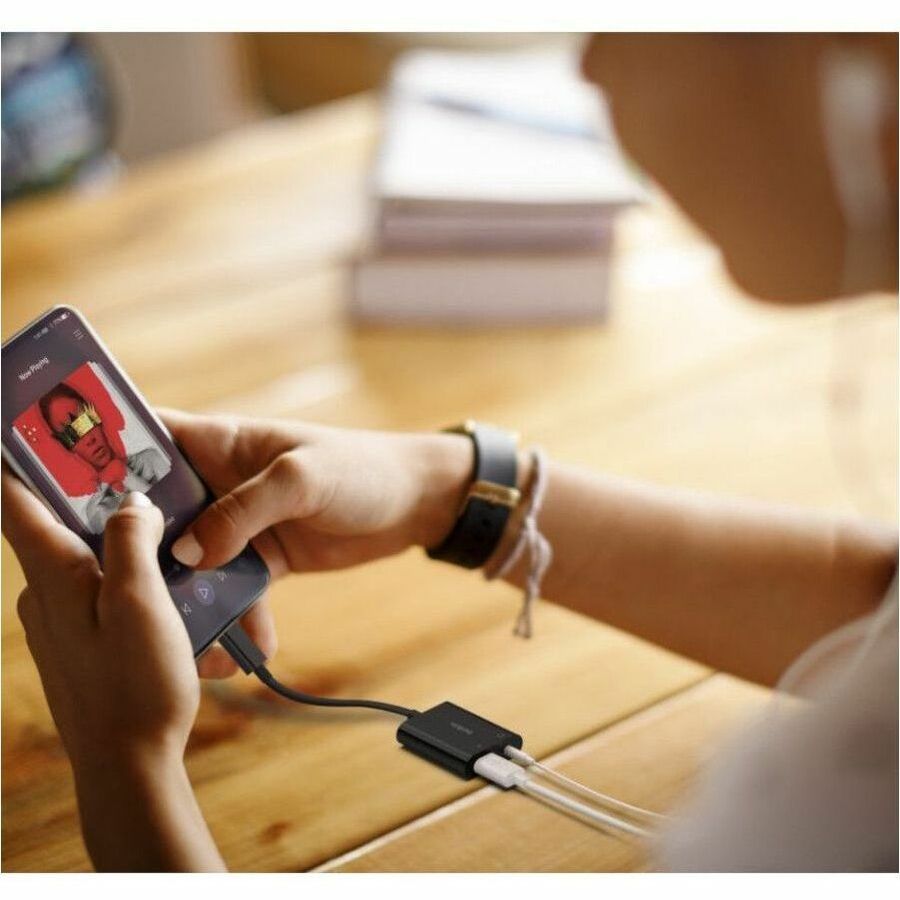Alternate-Image5 Image for Belkin RockStar 3.5mm Audio + USB-C Charge Adapter