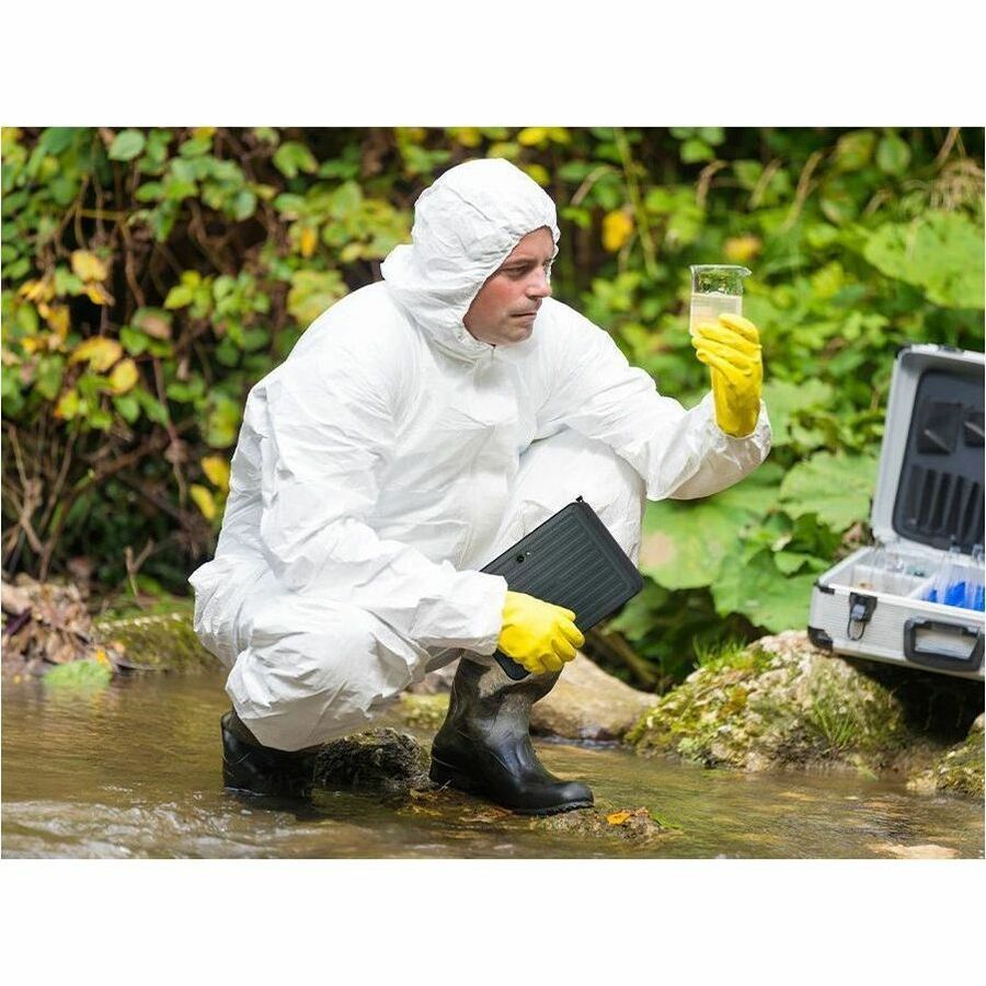 Life-Style Image for Samsung Galaxy Tab Active5 Pro 5G Enterprise Edition Rugged Tablet - 10.1" WUXGA - Qualcomm SM7635 Snapdragon 7s Gen 3 (4 nm) Octa-core - 8 GB - 256 GB Storage - 5G - Green