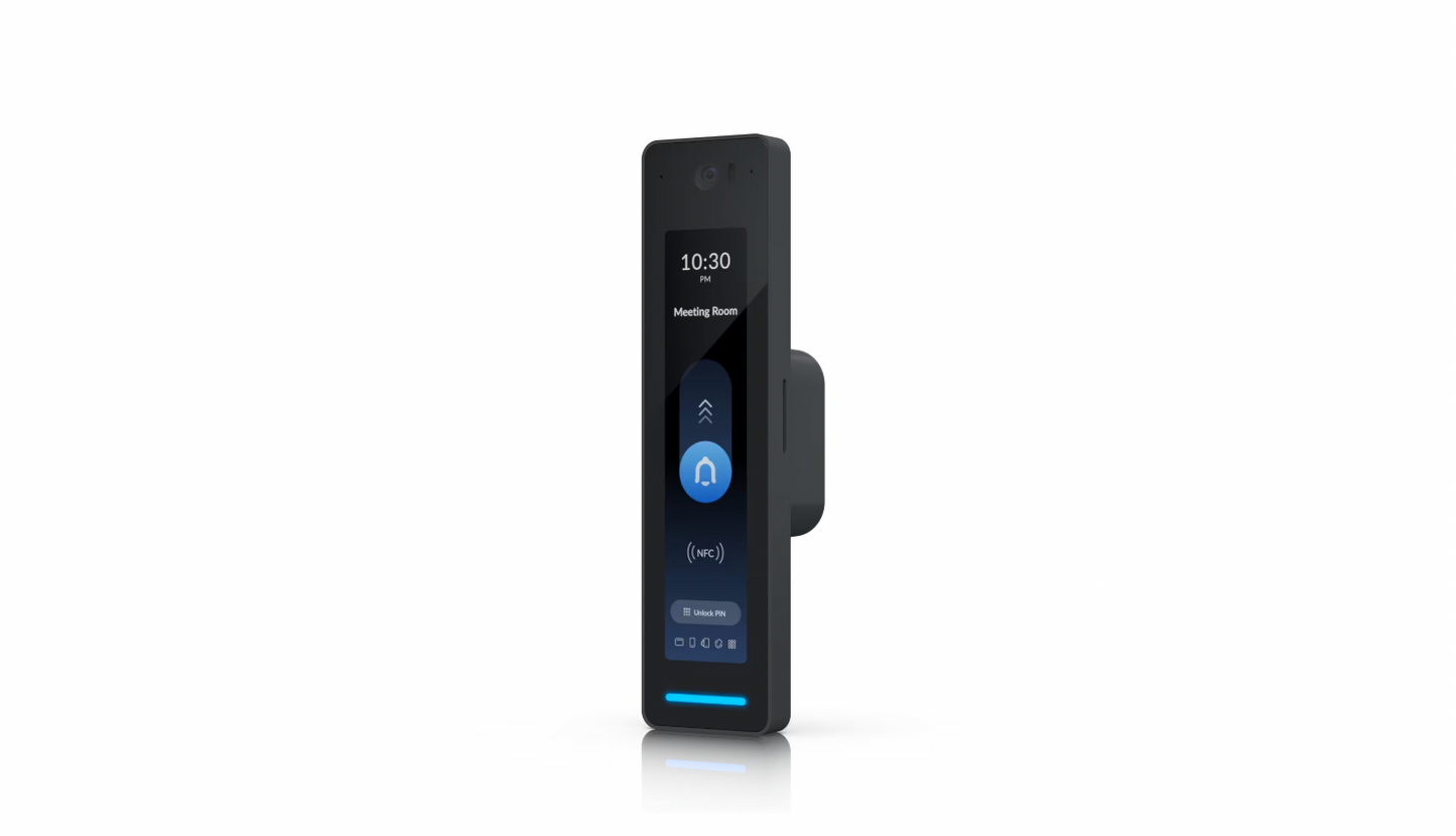 Ubiquiti G3 Reader Pro view showing 4.7" touchscreen