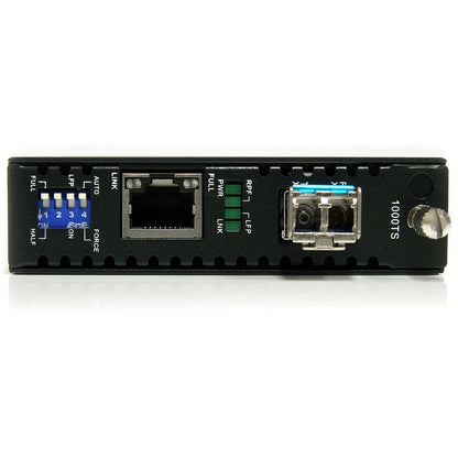 Alternate-Image1 Image for StarTech.com 1000 Mbps Gigabit Single Mode Fiber Media Converter LC 40 km
