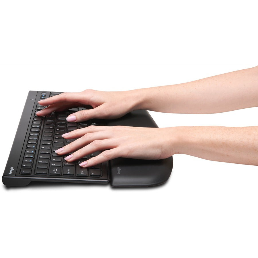 Alternate-Image1 Image for Kensington ErgoSoft Wrist Rest for Slim Keyboards