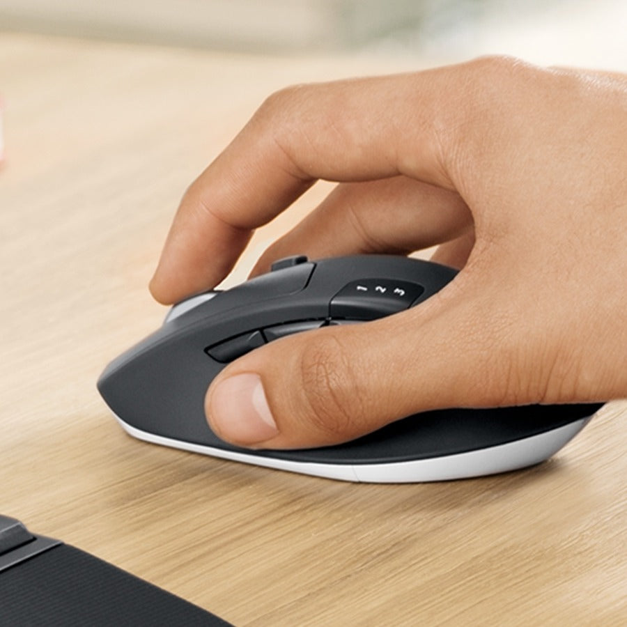 Alternate-Image6 Image for Logitech&reg; MK850 Performance Wireless Keyboard and Mouse Combo (French Layout)