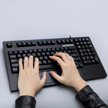 Life-Style Image for Adesso EasyTouch Rackmount Touchpad Keyboard