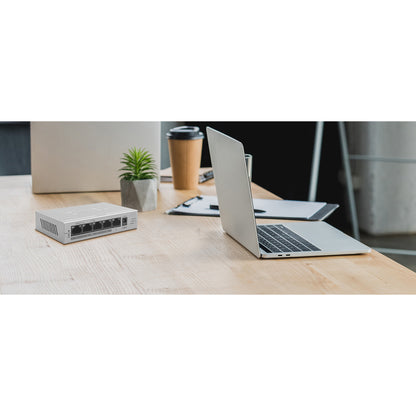 Alternate-Image3 Image for Zyxel 5 Port Gigabit Ethernet Unmanaged POE+ Switch | 4 x PoE+ @ 60W | Plug & Play | Sturdy Metal Housing | Desktop or Wall-Mount | Fanless | Lifetime Warranty | Ethernet Splitter | GS1005HP