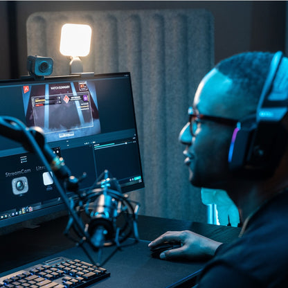 Alternate-Image1 Image for Logitech Webcam - 2.1 Megapixel - 60 fps - Graphite - USB - Retail - 1 Each