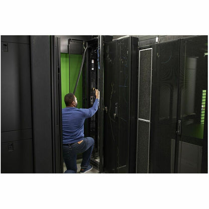 Alternate-Image7 Image for APC NetShelter Switched Rack PDU, 0U, 5.0kW, 200V and 208V, 30A, 21 C13/C15 and 3 C19/C21 outlets