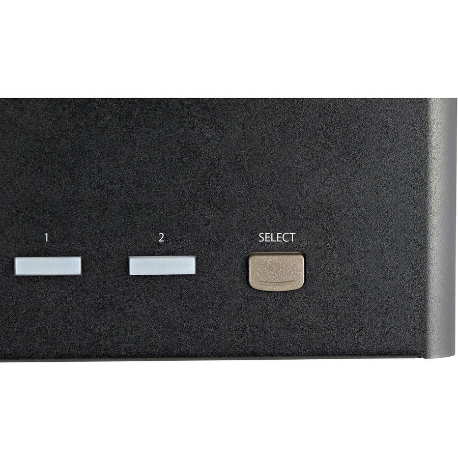 Alternate-Image2 Image for StarTech.com 2 Port Quad Monitor DisplayPort KVM Switch 4K 60Hz UHD HDR, DP 1.2 KVM Switch, 2 Port USB 3.0 Hub, 4x USB HID, Audio, Hotkey