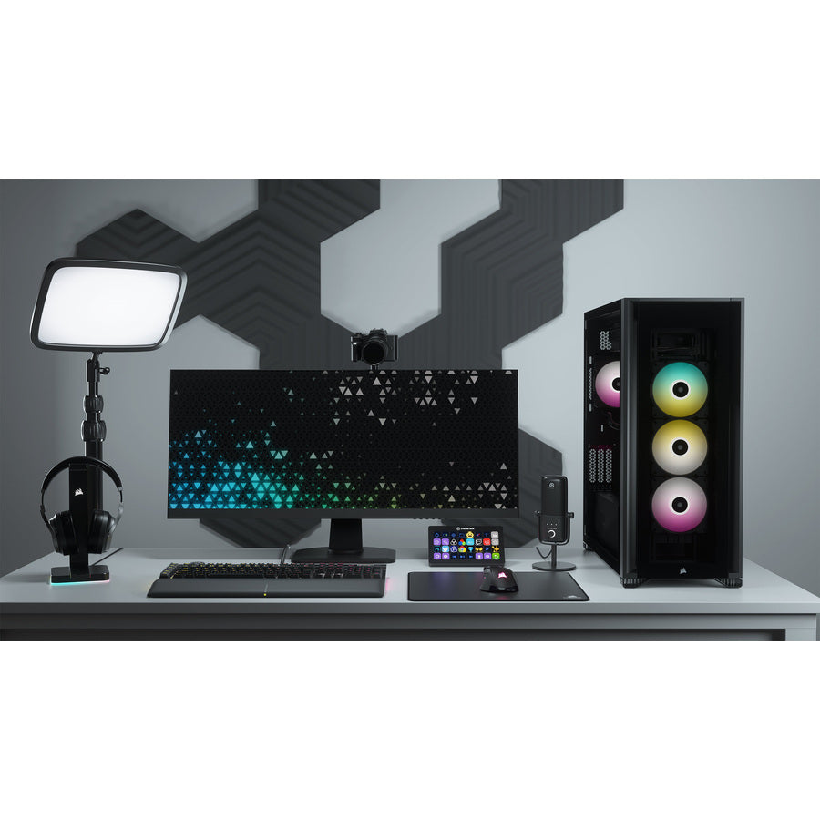 Life-Style Image for Corsair iCUE 7000X RGB Full-Tower Case