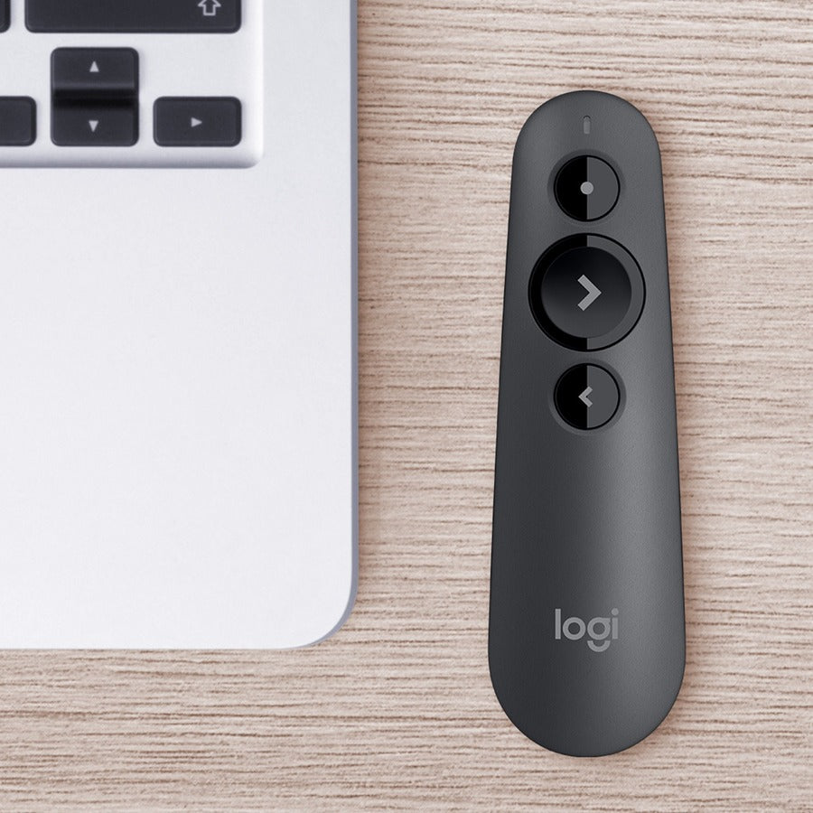 Alternate-Image6 Image for Logitech R500s Laser Presentation Remote, Bluetooth, USB-A Receiver, Presentation Clicker with Laser Pointer (Class 1) for Powerpoint, Keynote, Google Slides