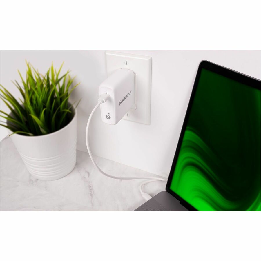 Alternate-Image6 Image for IOGEAR GearPower 100W USB-C GaN Charger
