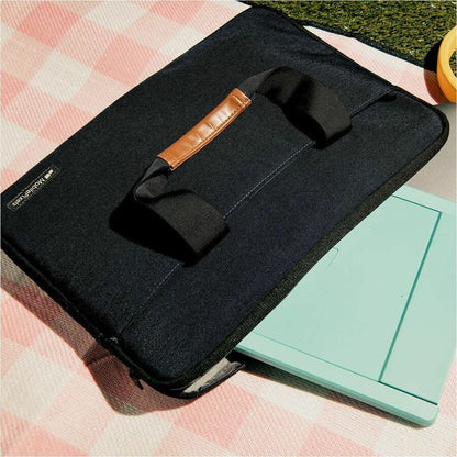 Alternate-Image1 Image for Mobile Pixels Carrying Case (Sleeve) for 13" to 15.6" Notebook - Navy