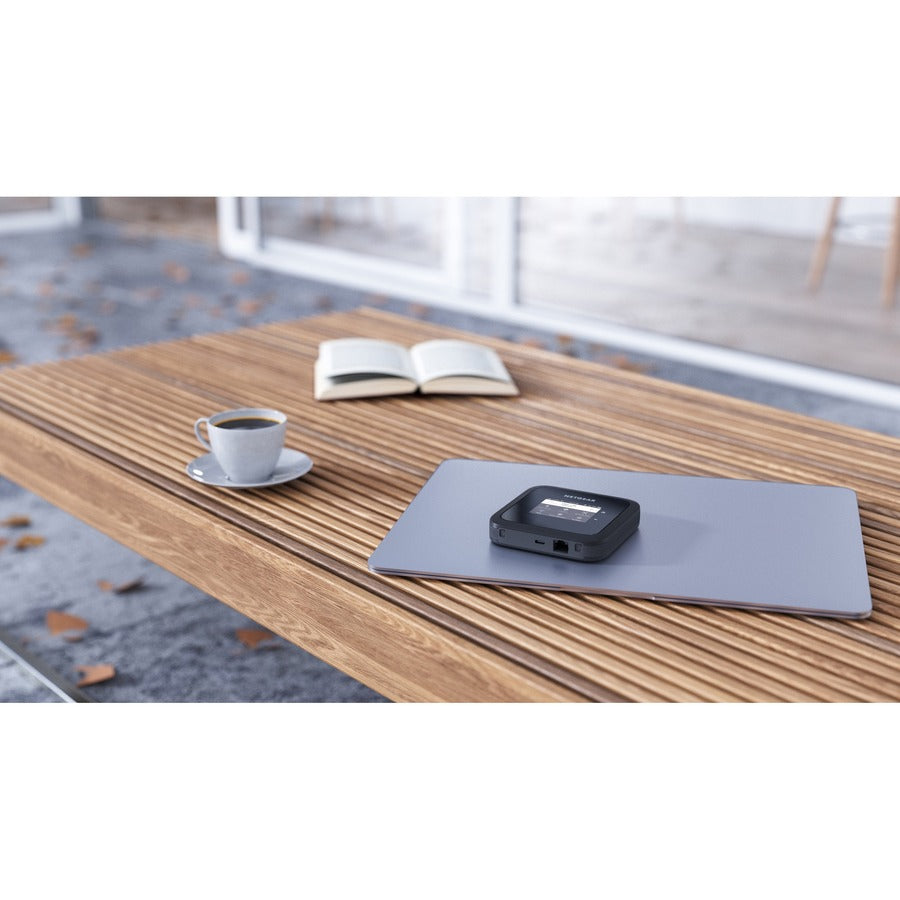 Alternate-Image6 Image for Netgear Nighthawk M6 MR6150 Wi-Fi 6 IEEE 802.11ax Ethernet Wireless Router