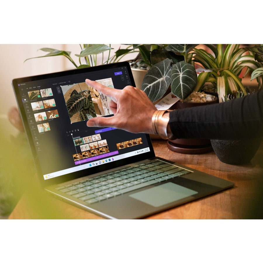 Alternate-Image5 Image for Microsoft Surface Laptop 5 13.5" Touchscreen Notebook - Intel Core i5 12th Gen i5-1245U - Intel Evo Platform - 16 GB - 256 GB SSD - Matte Black