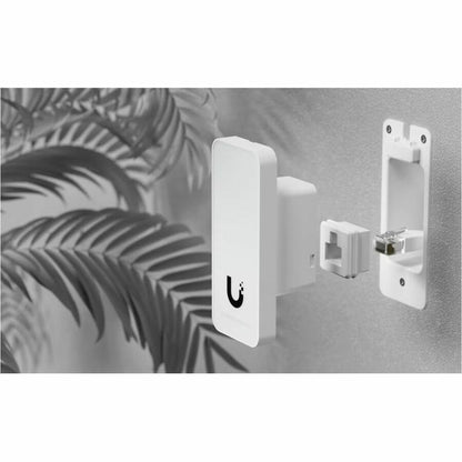 Alternate-Image2 Image for Ubiquiti G2 Reader