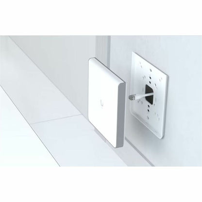 Alternate-Image1 Image for U6 Enterprise In-Wall