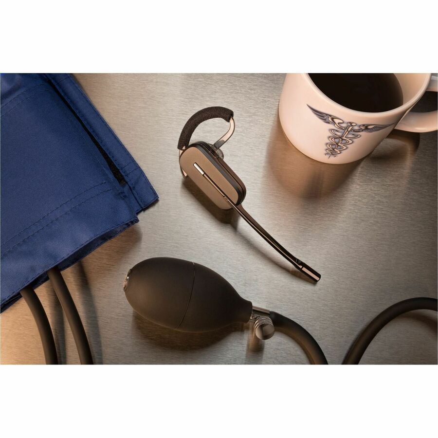 Life-Style Image for Poly CS540A Headset with handset lifter TAA