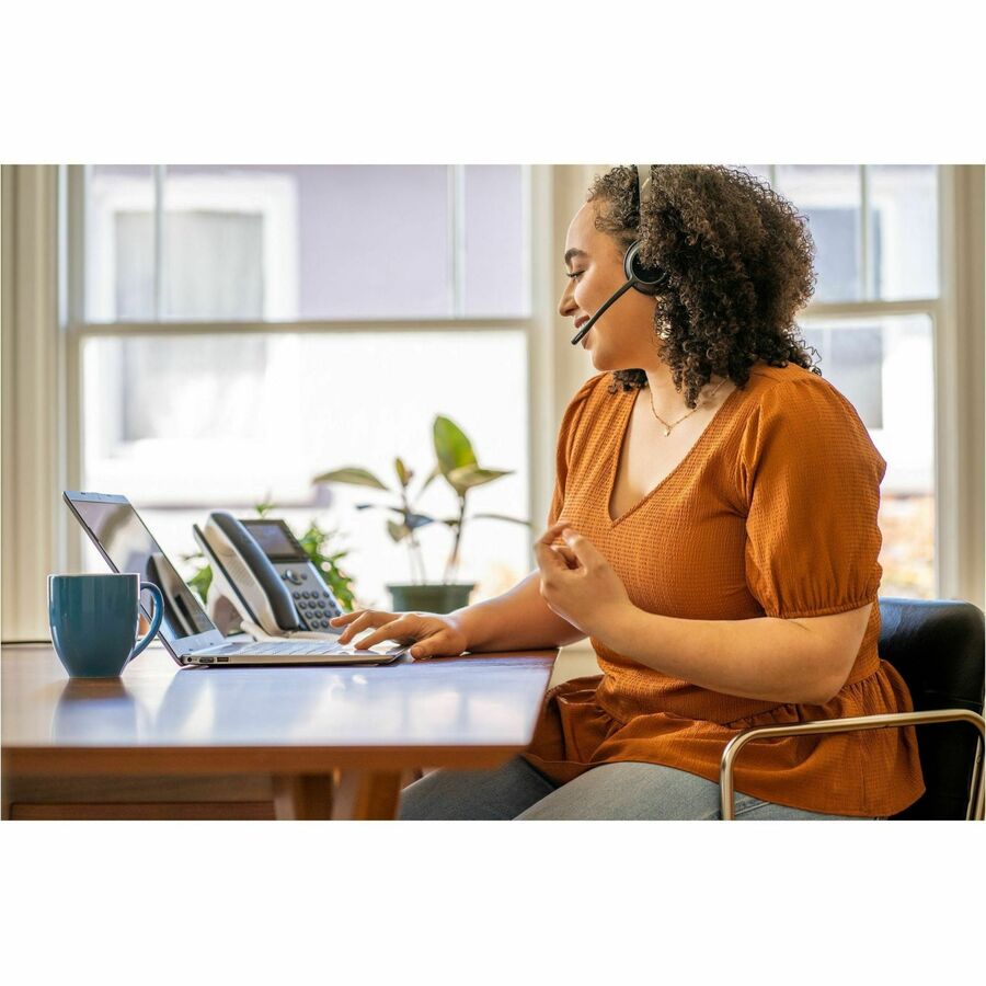 Alternate-Image4 Image for Poly Edge E320 IP Phone - Corded - Corded/Cordless - Bluetooth, NFC - 3 Multiple Conferencing - Desktop, Wall Mountable - White, Midnight Blue