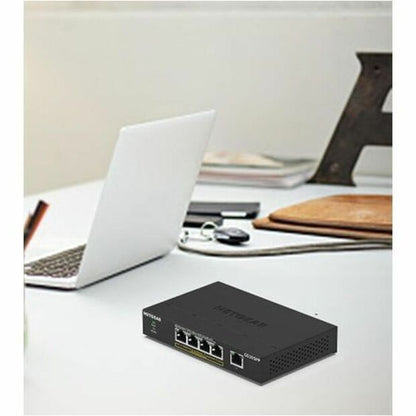 Alternate-Image10 Image for Netgear GS305PP Ethernet Switch