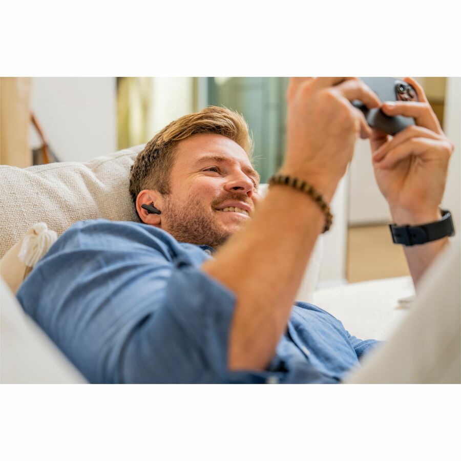 Life-Style Image for Poly Voyager Free 60 UC Earset