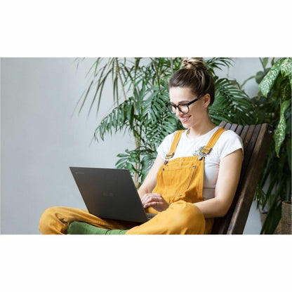 Life-Style Image for Asus Chromebook CM14 CM1402F CM1402FM2A-DS84FT-S 14" Touchscreen Convertible 2 in 1 Chromebook - Full HD - Octa-core (ARM Cortex A76 + Cortex A55) - 8 GB - 64 GB Flash Memory - Gravity Gray