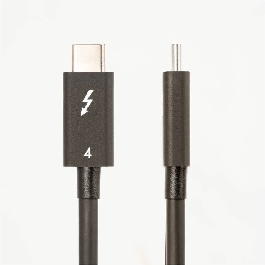 Alternate-Image2 Image for StarTech.com 1.6ft/50cm Thunderbolt 4 Cable, 40Gbps, 100W PD, 4K/8K Video, Intel-Certified, Compatible w/Thunderbolt 3/USB 3.2/DisplayPort