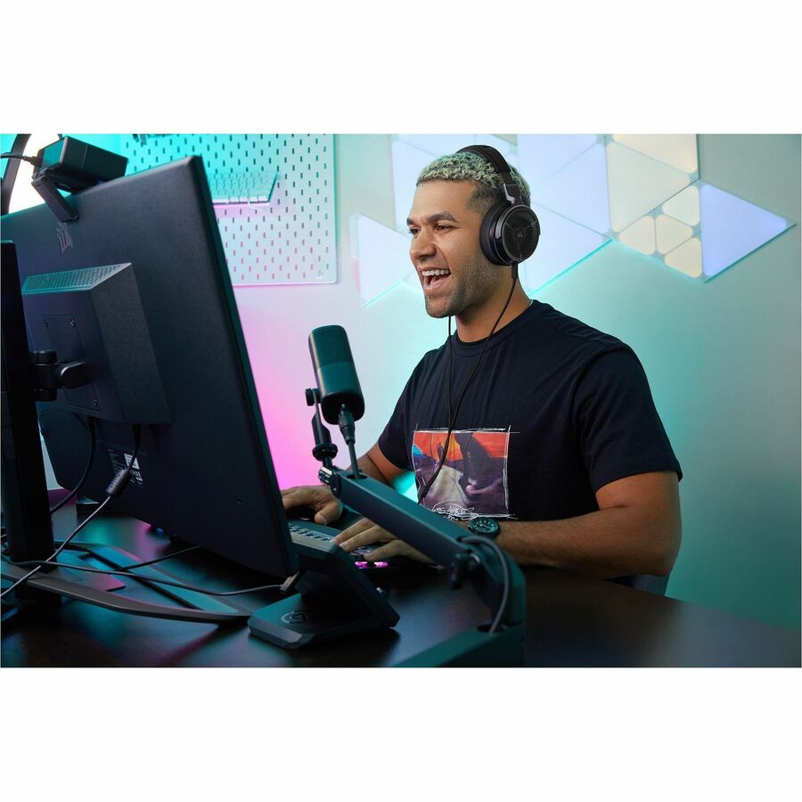 Life-Style Image for Corsair VIRTUOSO PRO Open Back Streaming/Gaming Headset - Carbon
