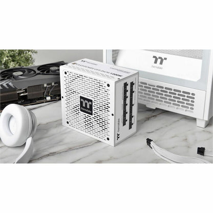 Alternate-Image9 Image for Thermaltake Toughpower GF3 Snow TPD-1200AH3FLG 1200W Power Supply