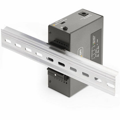 Alternate-Image6 Image for StarTech 4-Port Multi-Gigabit PoE++ Injector, 5/2.5/1G Ethernet (NBASE-T), PoE/PoE+/PoE++ (802.3af/802.3at/802.3bt), 160W Budget, TAA
