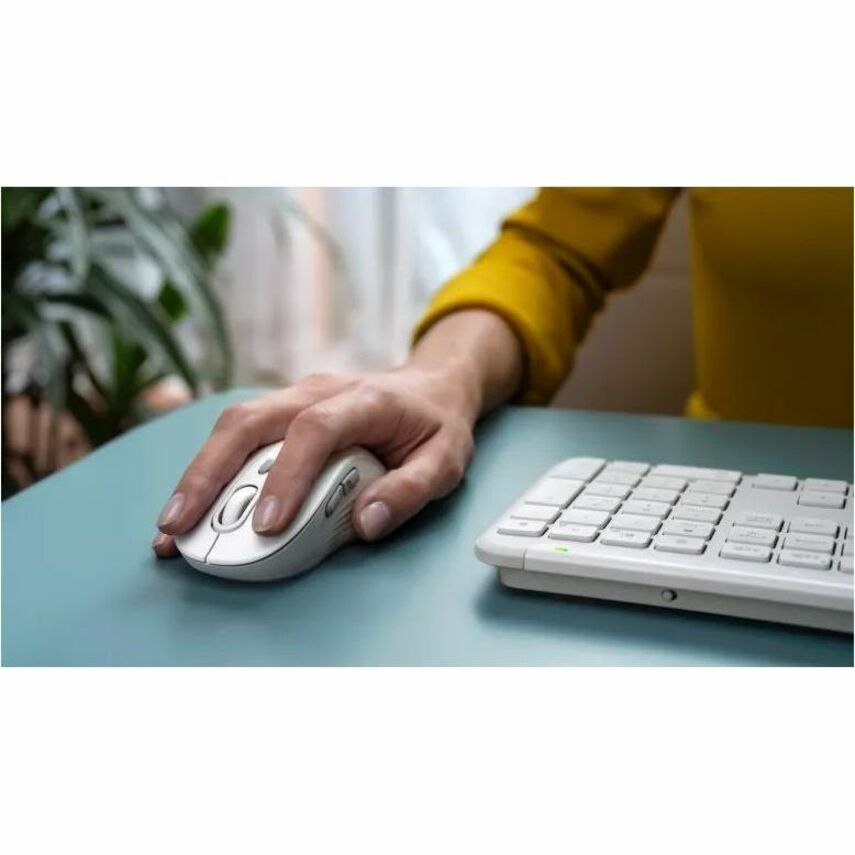 Alternate-Image3 Image for Logitech Signature Slim K950 Wireless Keyboard, Sleek Design, Switch Typing Between Devices, Quiet Typing, Off-white