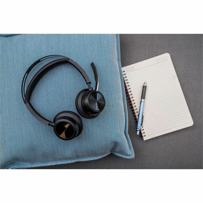 Alternate-Image3 Image for Poly Voyager Focus 2 USB-C-C Headset +USB-C/A Adapter + Charging Stand