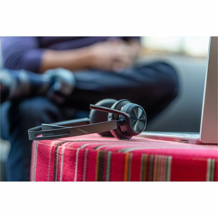 Alternate-Image1 Image for Poly Voyager Focus 2 Microsoft Teams Certified USBC-C Headset + USB-C/A Adapter