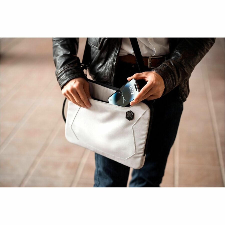 Alternate-Image6 Image for STM Goods Myth Carrying Case (Sleeve) for 13" to 14" Apple MacBook Pro - Micro Chip
