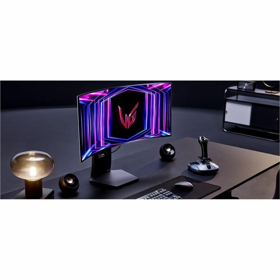 Life-Style Image for LG UltraGear 34GS95QE-B 34" Class UW-QHD Curved Screen Gaming OLED Monitor - 21:9