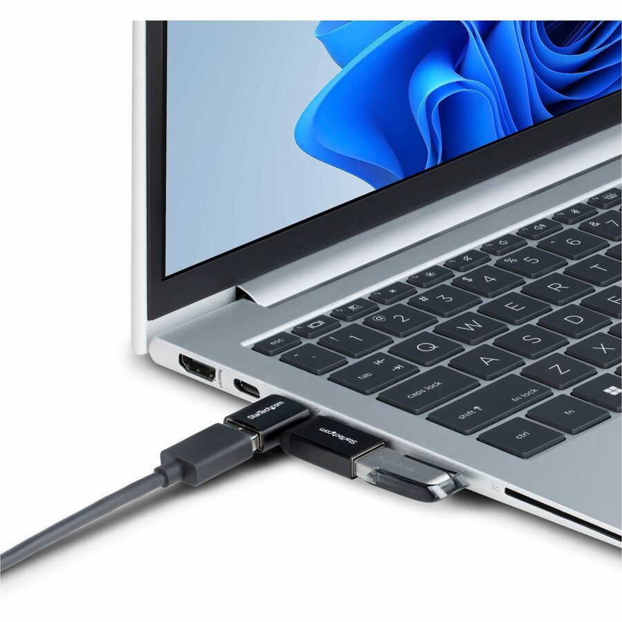 Alternate-Image4 Image for StarTech.com Right Angled USB-C to USB-A Adapter, USB 5Gbps, Compact USB-C Male to USB-A Female Adapter, Durable Metal Housing, M/F