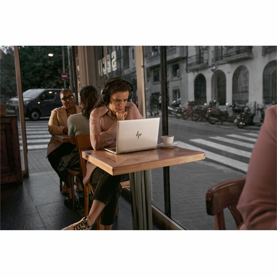 Life-Style Image for HP EliteBook 840 G7 14" Notebook - Full HD - 60 Hz - Intel Core i5 - 16 GB - 256 GB SSD