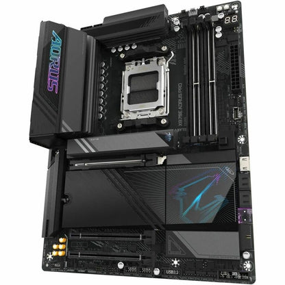 Alternate-Image3 Image for GIGABYTE X870E PRO Gaming Desktop Motherboard - AMD X870E Chipset - Socket AM5 - ATX