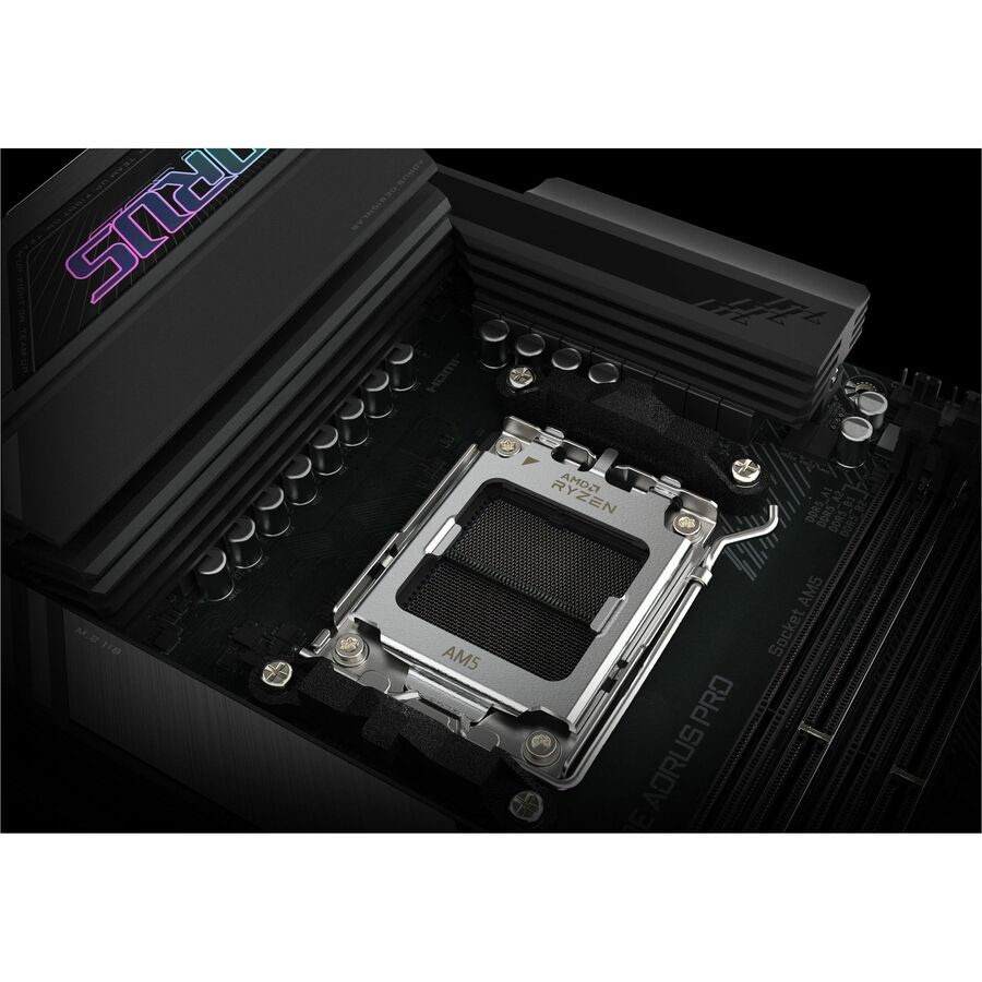 Alternate-Image5 Image for GIGABYTE X870E PRO Gaming Desktop Motherboard - AMD X870E Chipset - Socket AM5 - ATX