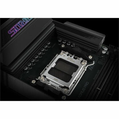 Alternate-Image5 Image for GIGABYTE X870E PRO Gaming Desktop Motherboard - AMD X870E Chipset - Socket AM5 - ATX