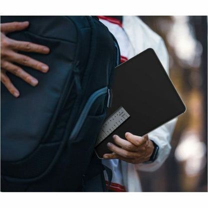 Alternate-Image4 Image for Belkin ScreenForce TemperedGlass Screen Protector for Apple iPad Pro 13-inch