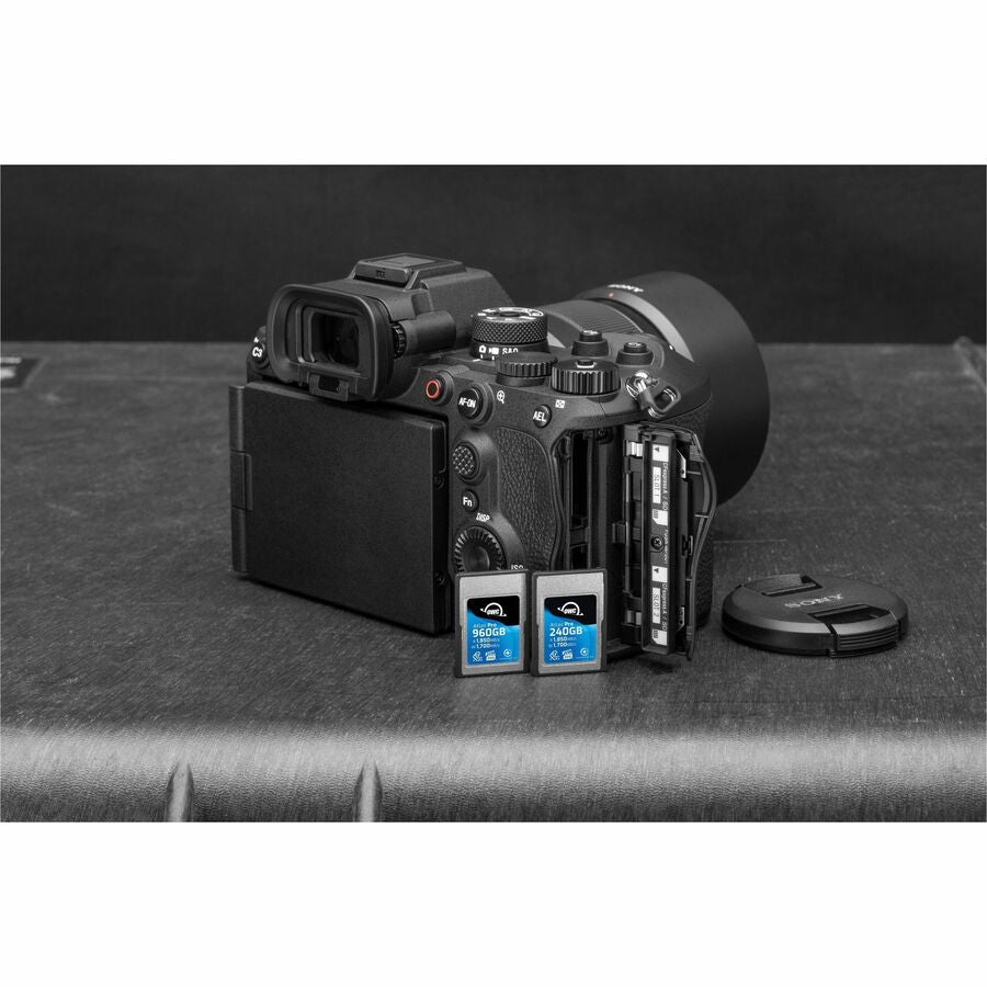 Alternate-Image8 Image for OWC 240GB Atlas Pro CFexpress Type A 4.0 Memory Card
