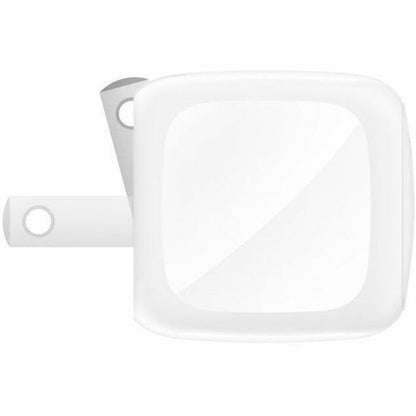 Alternate-Image2 Image for Belkin 30W Portable USB-C Wall Charger - 1xUSB-C (30W) - Fast Charge - Power Adapter w/ USB-C to USB-C Cable - White