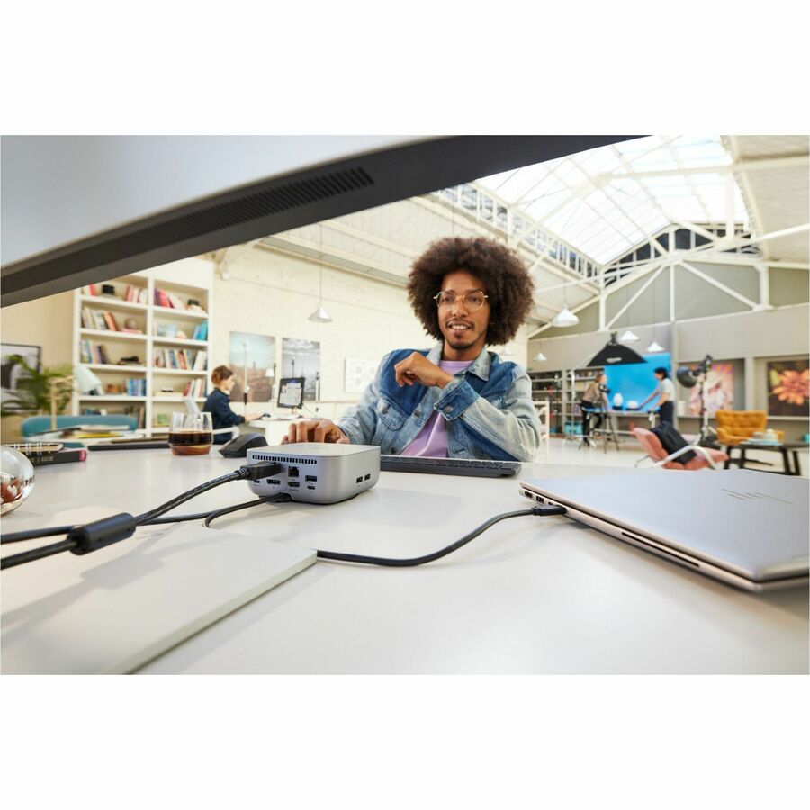 Life-Style Image for HP Thunderbolt 4 Ultra 180W G6 Dock