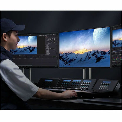 Alternate-Image7 Image for Asus ProArt PA32UCDM 32" Class 4K UHD OLED Monitor - 16:9