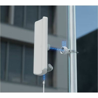 Alternate-Image3 Image for Ubiquiti UDB-Pro Single Band Wi-Fi 5 IEEE 802.11a/n/ac 400 Mbit/s Wireless Bridge - Outdoor